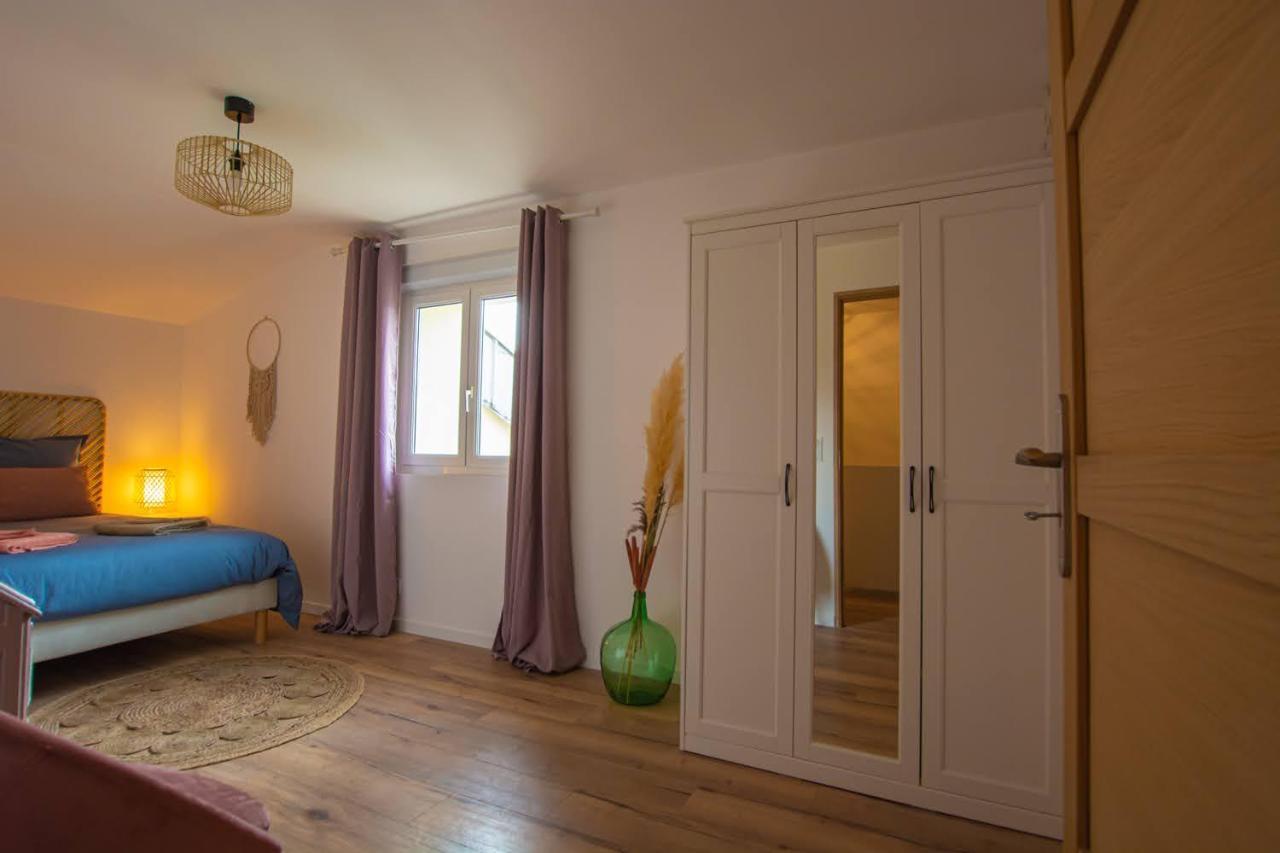 Emilie Une Nuit - 3 Chambres Au 2E Etage - Maison Avec Chats Vandieres  Eksteriør bilde
