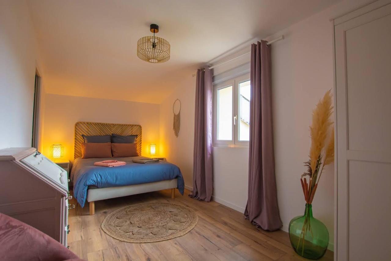 Emilie Une Nuit - 3 Chambres Au 2E Etage - Maison Avec Chats Vandieres  Eksteriør bilde