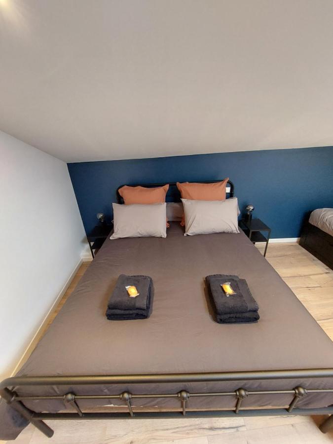 Emilie Une Nuit - 3 Chambres Au 2E Etage - Maison Avec Chats Vandieres  Eksteriør bilde